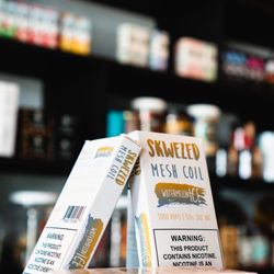 Midnight Vapors - Skwezed 5K, offering up to 5K delicious puffs, 15mL prefilled E-Liquid with 5% nicotine.