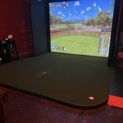 State of the art Trackman golf Simulator
