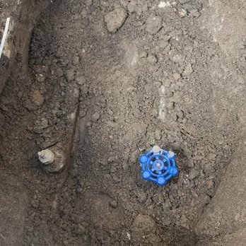 Ser Plumbing - No shut off valves, dirt hole - Plumbing Near Me - Paramount, California