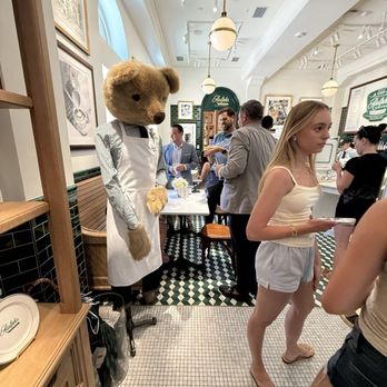 Ralph's Coffee - Coffee & Tea Near Me - Newport Beach, California Ralph's Coffee - Coffee & Tea Near Me - Newport Beach, California