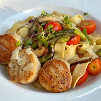 Table 45 - Seared Scallop Pasta - New American Near Me - Cleveland, Ohio
