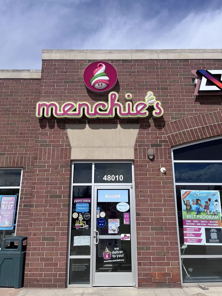 Menchie's Logo