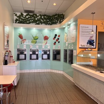 Tutti Frutti - Frozen Yogurt section - Ice Cream & Frozen Yogurt Near Me - Lynwood, California Tutti Frutti - Frozen Yogurt section - Ice Cream & Frozen Yogurt Near Me - Lynwood, California