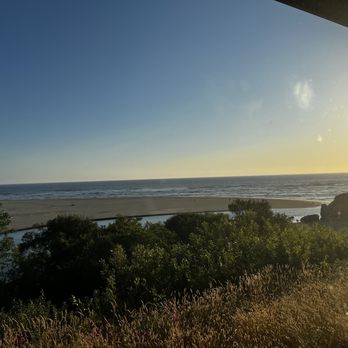 Moonstone Grill - Seafood Near Me - Trinidad, California