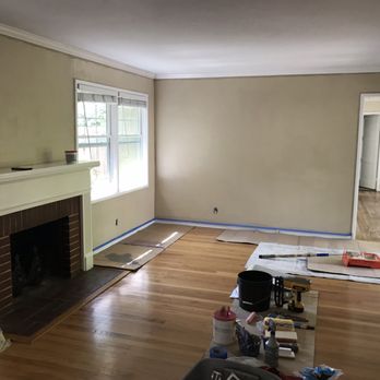 Gus' General Service - Preparing the room before painting - Handyman Near Me - Menlo Park, California Gus' General Service - Preparing the room before painting - Handyman Near Me - Menlo Park, California