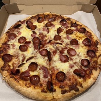 VinLouie's Pizzeria - Pepperoni and ham (lacking on the ham part) - Chicken Wings Near Me - Hamburg, New York VinLouie's Pizzeria - Pepperoni and ham (lacking on the ham part) - Chicken Wings Near Me - Hamburg, New York