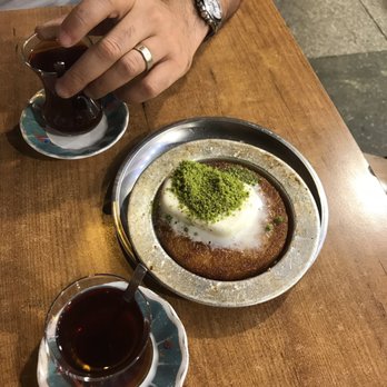 Hafiz Mustafa 1864 - The FRESH kanafe is out of this world - Desserts Near Me - Istanbul, 34 Hafiz Mustafa 1864 - The FRESH kanafe is out of this world - Desserts Near Me - Istanbul, 34