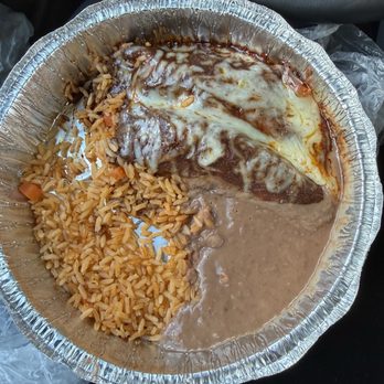 Spanish Flowers Mexican Restaurant - Chicken enchiladas de mole - Mexican Near Me - Houston, Texas Spanish Flowers Mexican Restaurant - Chicken enchiladas de mole - Mexican Near Me - Houston, Texas