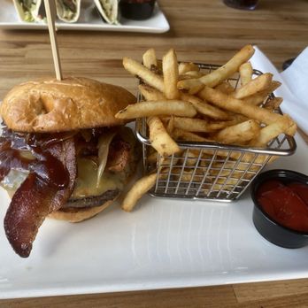 Willy’s On The Water - BBQ Gouda burger - Bars Near Me - Big Lake, Minnesota Willy’s On The Water - BBQ Gouda burger - Bars Near Me - Big Lake, Minnesota