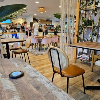 Issa Vibe Cafe - Inside seating area - Salad Near Me - New Buffalo, Michigan Issa Vibe Cafe - Inside seating area - Salad Near Me - New Buffalo, Michigan