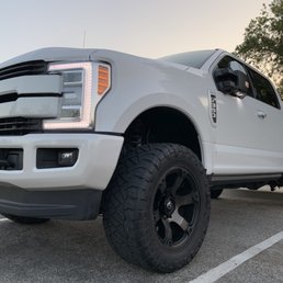 Nice clean truck! Nice clean truck!