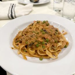 Fettuccine Boscaiola 28.95 Meat Sauce, Mushrooms, Peas, A Touch of Cream Fettuccine Boscaiola 28.95 Meat Sauce, Mushrooms, Peas, A Touch of Cream