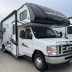 Red 10 RV Sales