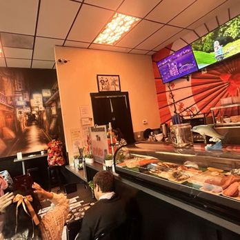 Oyuki Sushi - This is the entire restaurant - Sushi Bars Near Me - Santa Cruz, California