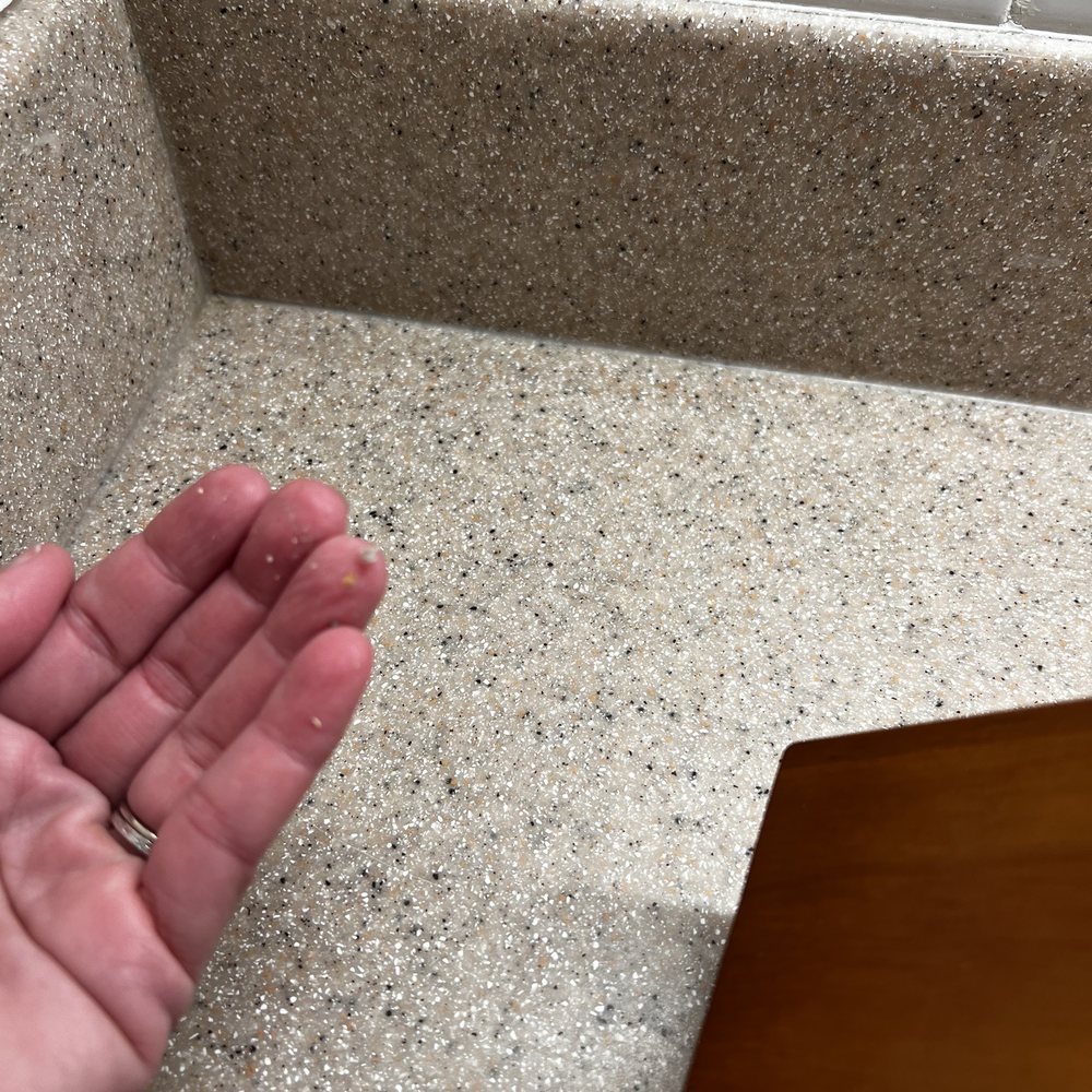 Colombian Cleaning - Countertop not cleaned - Home Cleaning Near Me - Newnan, Georgia