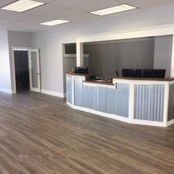 Battles Auto Center - New showroom and customer waiting area : )