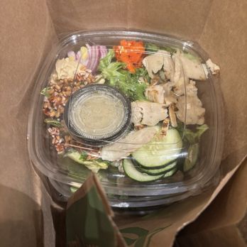 Panera Bread - Mediterranean Chicken Greens with Grains Salad - Sandwiches Near Me - Virginia Beach, Virginia