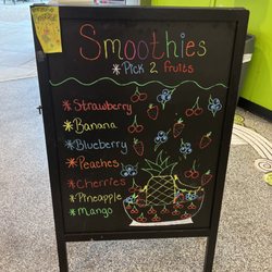 Sweet Yummy Frozen Yogurt - Smoothie sign