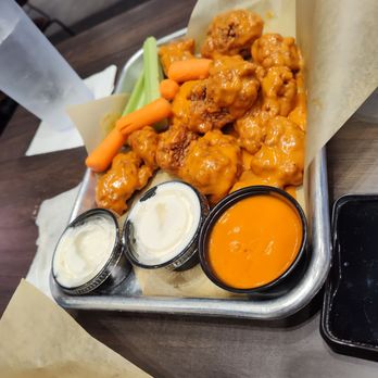 Buffalo Wild Wings - Boneless wings (medium heat) - Sports Bars Near Me - Myrtle Beach, South Carolina Buffalo Wild Wings - Boneless wings (medium heat) - Sports Bars Near Me - Myrtle Beach, South Carolina