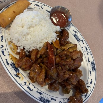 China City Restaurant - Orange chicken lunch plate - Chinese Near Me - Cameron Park, California