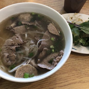 Het Say Vietnamese Kitchen - Beef Pho - Vietnamese Near Me - Austin, Texas