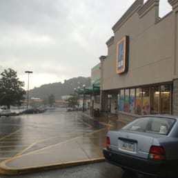 Entrance...it's pouring Down raining