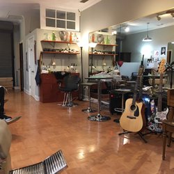 5th Avenue Barber & Shave Shop