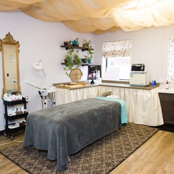 Eclectic Remedies - Interior view - Makeup Artists Near Me - Pittsburgh, Pennsylvania Eclectic Remedies - Interior view - Makeup Artists Near Me - Pittsburgh, Pennsylvania