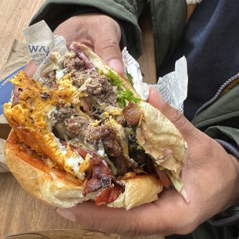 Fergburger - Burgers Near Me - Queenstown, OTA