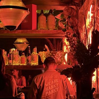 Hanky Panky - Hard at work - Cocktail Bars Near Me - Ciudad de Mexico, DIF