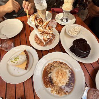 Trivoli Tavern - Desserts! - American Near Me - Chicago, Illinois Trivoli Tavern - Desserts! - American Near Me - Chicago, Illinois