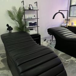 Aesthe - Most relaxing  bed. Dozed right off.