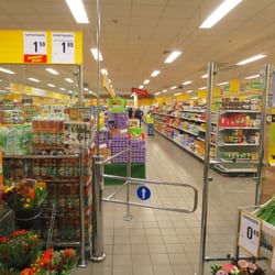 NETTO - Drin ist alles sauber und in Ordnung, wie üblich. So menschenleer ist es aber nicht so oft. :P