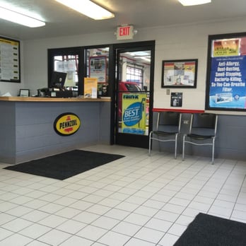 Speed Lube Oil Change Shop - Oil Change Stations Near Me - Normal, Illinois Speed Lube Oil Change Shop - Oil Change Stations Near Me - Normal, Illinois