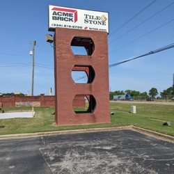 World's Largest Brick, Montgomery