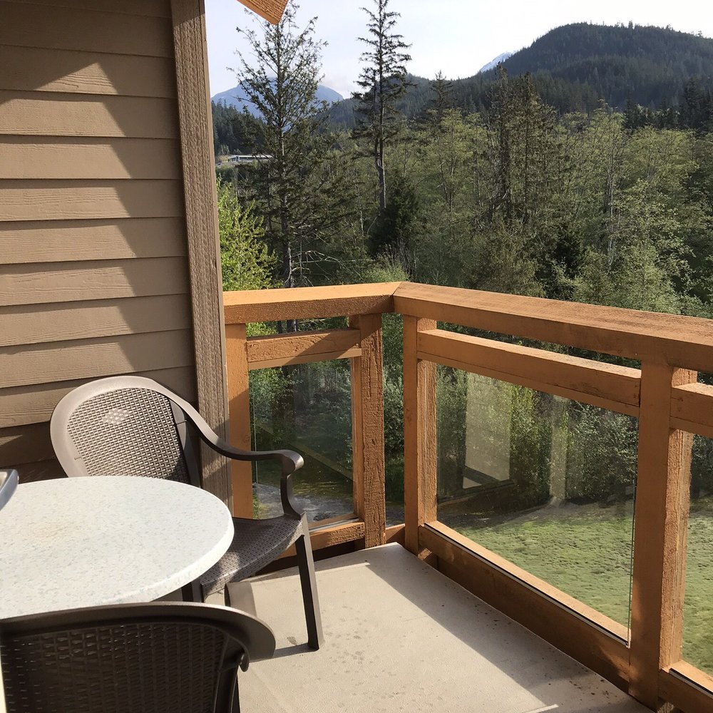 Executive Suites Hotel & Resort Squamish - Balcony - Hotels Near Me - Squamish, British Columbia Executive Suites Hotel & Resort Squamish - Balcony - Hotels Near Me - Squamish, British Columbia