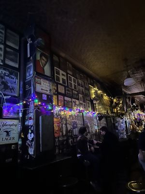 Milano's Bar by null