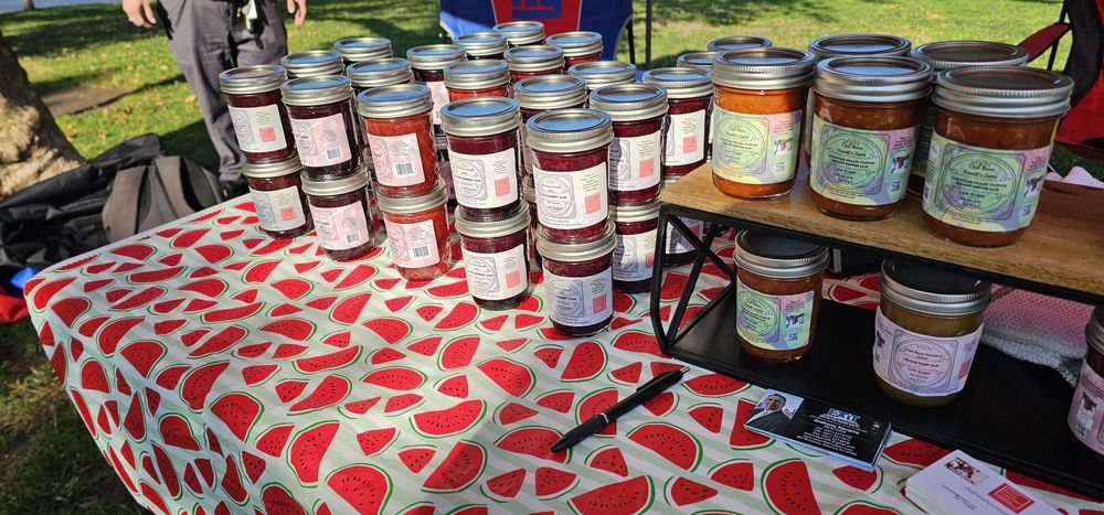 Chef Rene Hewitts Jams Logo