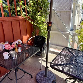 Garden Cafe - Outside dining - Breakfast & Brunch Near Me - San Rafael, California Garden Cafe - Outside dining - Breakfast & Brunch Near Me - San Rafael, California
