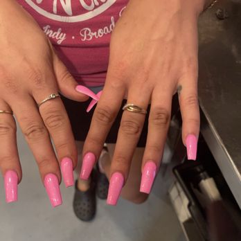 Luxury Nails - Nail Salons Near Me - Indianapolis, Indiana