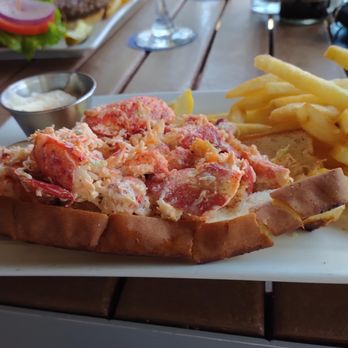 Dive Bar Restaurant - Simply delicious - Seafood Near Me - Jupiter, Florida Dive Bar Restaurant - Simply delicious - Seafood Near Me - Jupiter, Florida
