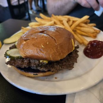Firefly Grill STL - Plain smash burger and fries - New American Near Me - Chesterfield, Missouri