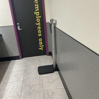 Planet Fitness - What's that, a scale, that's very unusual in a planet fitness - Gyms Near Me - Willow Grove, Pennsylvania Planet Fitness - What's that, a scale, that's very unusual in a planet fitness - Gyms Near Me - Willow Grove, Pennsylvania