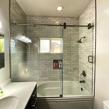 Frameless Shower Doors - Glass & Mirrors Near Me - North Hollywood, California Frameless Shower Doors - Glass & Mirrors Near Me - North Hollywood, California