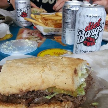 Bear's Restaurant - Roast Beef po-boy, and Barq's rootbeer - American Near Me - Covington, Louisiana