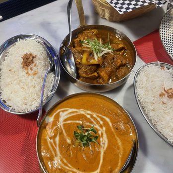 Harbor Tandoor - Paneer Tikka Masala V GF & Vindaloo Chicken GF - Indian Near Me - Baltimore, Maryland