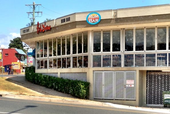 Fish D'vine & The Rum Bar by null