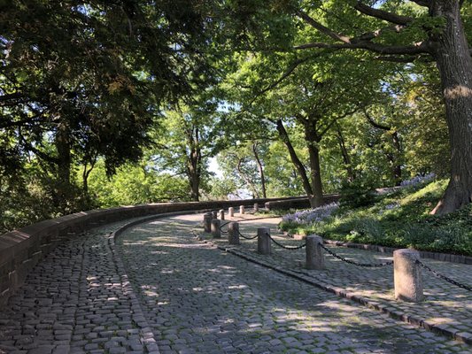 Fort Tryon Park by null