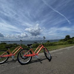 Island Adventures - Cruising for Adams on e-bikes