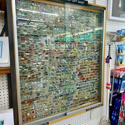 Green Parrot Gift Shop